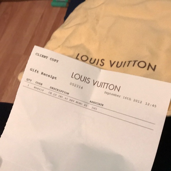 Authentic Louis Vuitton belt - Picture 8 of 8
